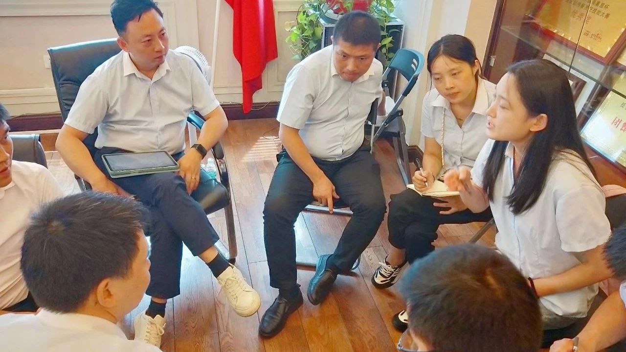 突围.向阳生长—重庆w88优德餐饮暑期培训_w88优德丨食堂团餐丨食堂承包丨学校食堂承包丨重庆食堂承包丨