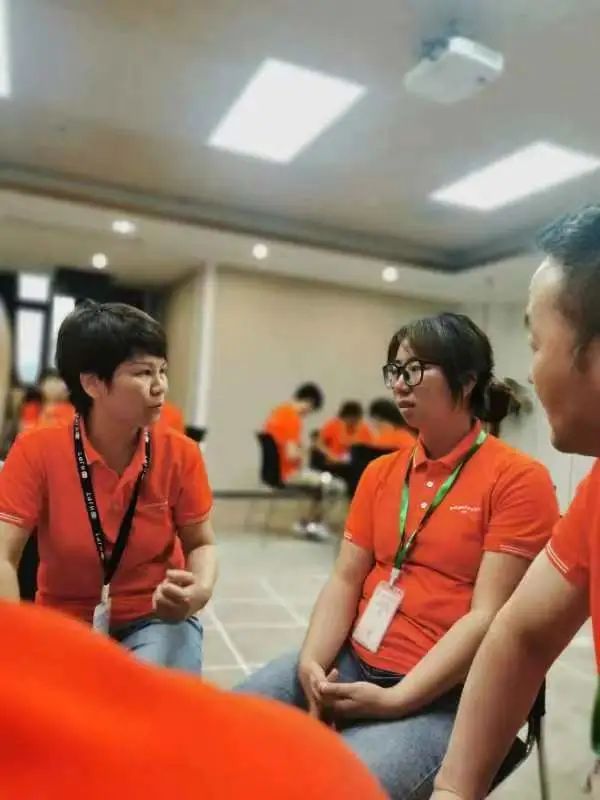 w88优德首脑实践营《巅峰之夜》结业仪式_w88优德丨食堂团餐丨食堂承包丨学校食堂承包丨重庆食堂承包丨