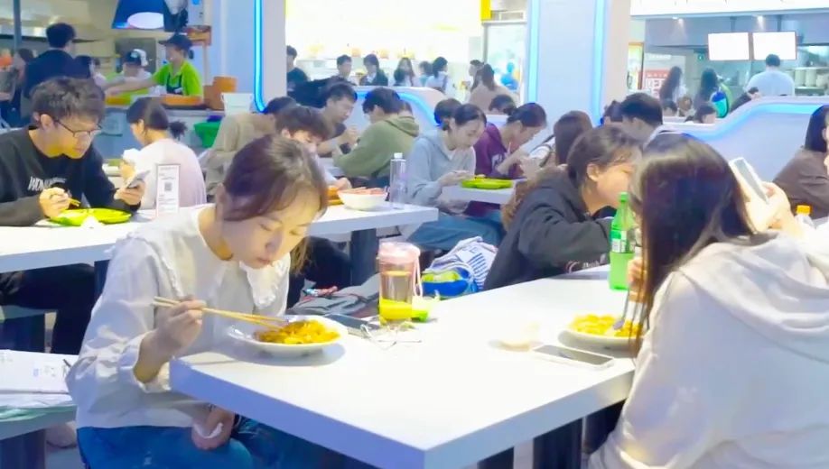 第五站 I 西南大学楠园星空食堂的“柿子”争取战_w88优德丨食堂团餐丨食堂承包丨学校食堂承包丨重庆食堂承包丨