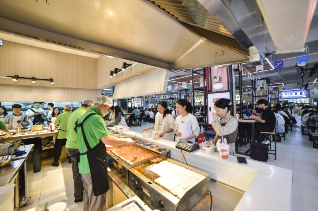 第6站│w88优德餐饮嘉年华来到工程学院_w88优德丨食堂团餐丨食堂承包丨学校食堂承包丨重庆食堂承包丨